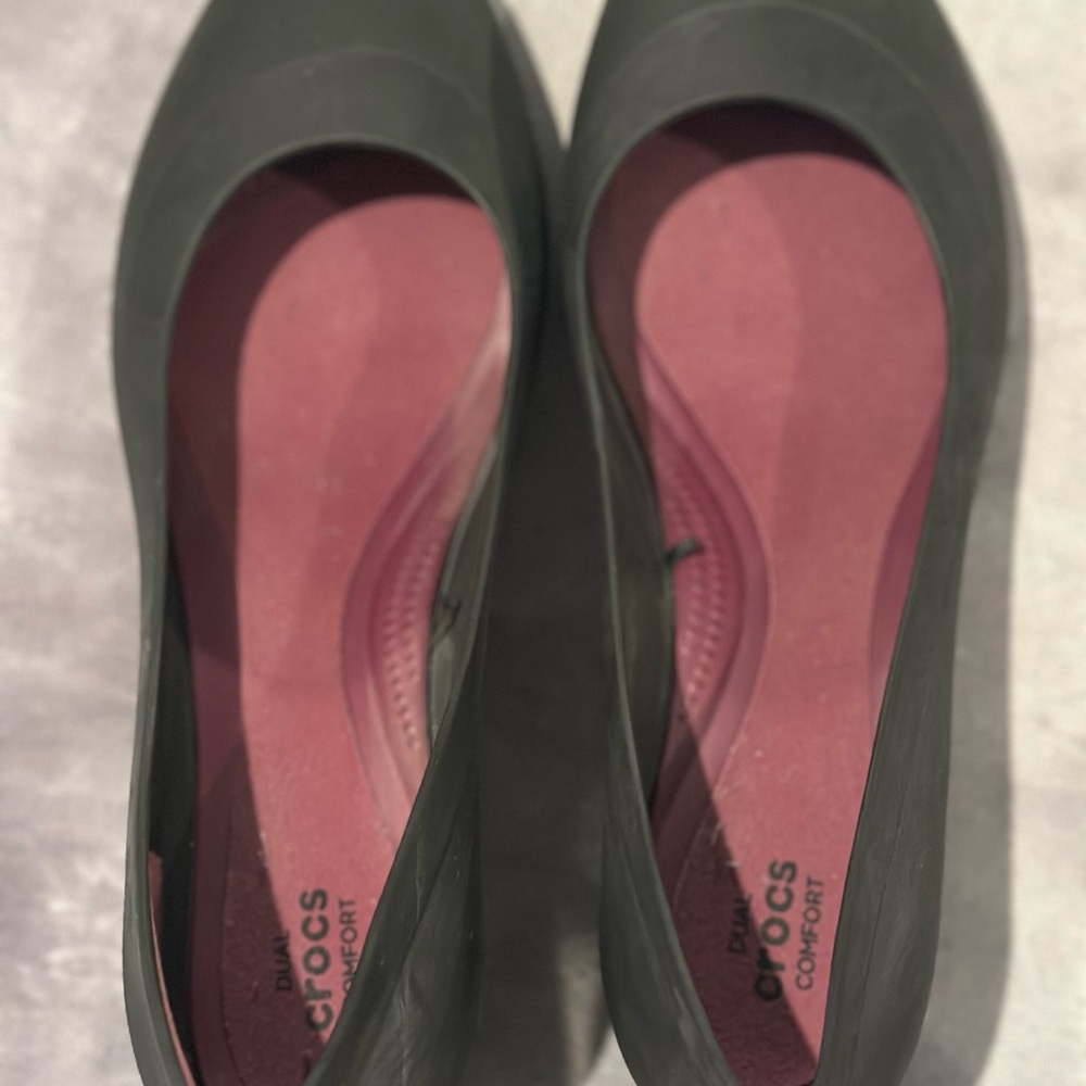 CROCS Black Heels